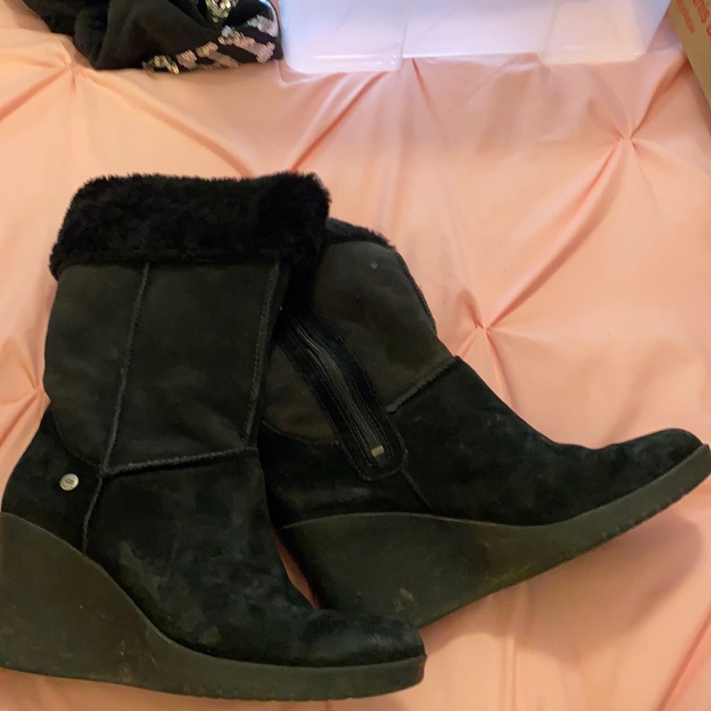 Size 9 UGG Wedge boots!
